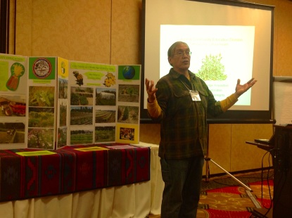 Woody presenting about the Ho-Chunk garden at the Great Lakes Indigenous Farming Conference, April 2014. Photo by Elizabeth Hoover